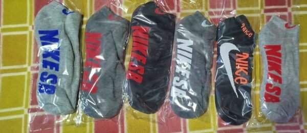 Calcetines deportivos (taloneras), Diferentes Coles, Diseños y Marcas