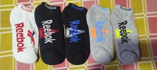 Calcetines deportivos (taloneras), Diferentes Coles, Diseños y Marcas