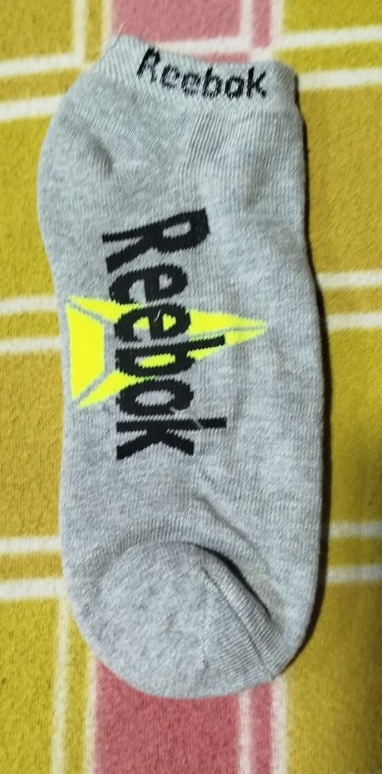 Calcetines deportivos (taloneras), Diferentes Coles, Diseños y Marcas