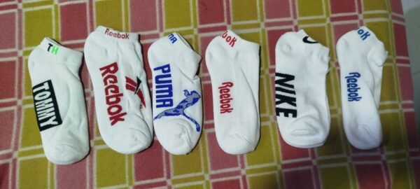 Calcetines deportivos (taloneras), Diferentes Coles, Diseños y Marcas