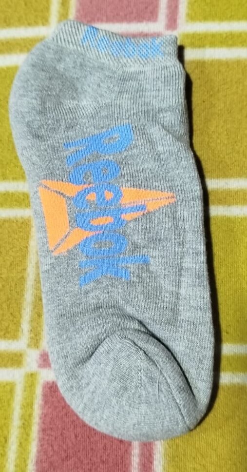 Calcetines deportivos (taloneras), Diferentes Coles, Diseños y Marcas
